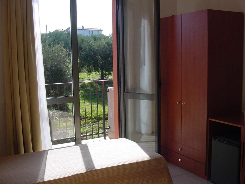 Hotel Villa Adriatica Portocannone Exterior photo